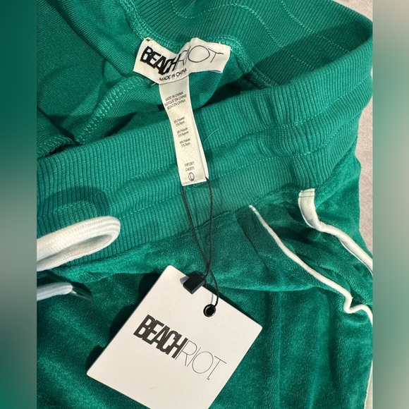 Beach Riot Rynn Short - Picture 6 of 7